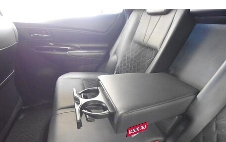Toyota Harrier, 2020 год, 2 150 000 рублей, 13 фотография