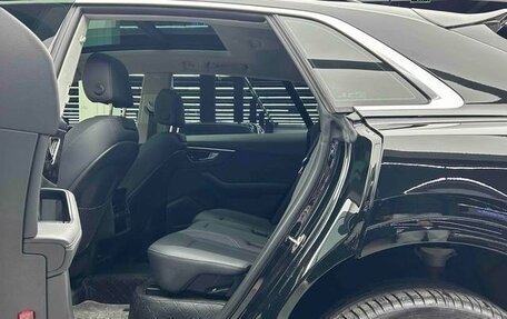 Audi Q8 I, 2025 год, 13 000 000 рублей, 10 фотография