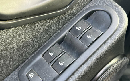 Renault Duster I рестайлинг, 2014 год, 875 000 рублей, 8 фотография