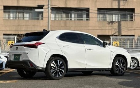 Lexus UX I, 2022 год, 2 150 000 рублей, 7 фотография
