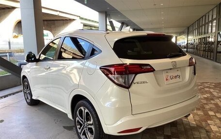 Honda Vezel, 2018 год, 1 360 000 рублей, 5 фотография