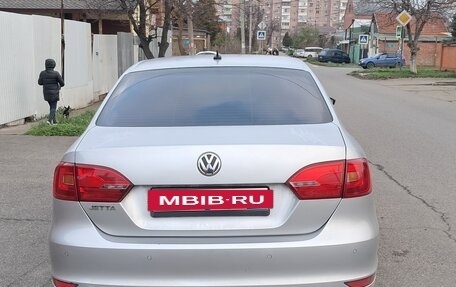 Volkswagen Jetta VI, 2013 год, 1 350 000 рублей, 3 фотография