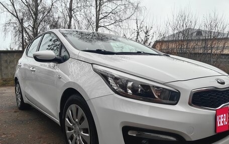 KIA cee'd III, 2016 год, 1 300 000 рублей, 2 фотография