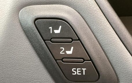 Toyota Harrier, 2020 год, 1 960 000 рублей, 21 фотография