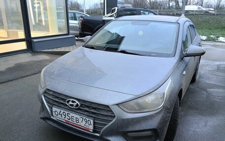 Hyundai Solaris II рестайлинг, 2017 год, 999 000 рублей, 1 фотография