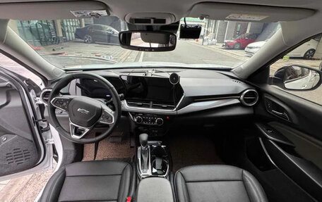 Chevrolet Trax, 2024 год, 1 850 000 рублей, 6 фотография