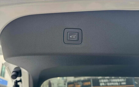 Chevrolet Trax, 2024 год, 1 850 000 рублей, 9 фотография