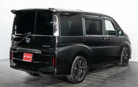 Honda Stepwgn IV, 2019 год, 2 425 000 рублей, 3 фотография