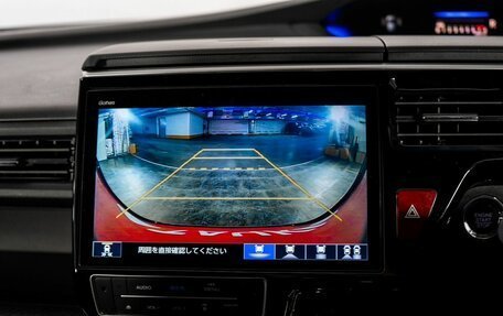 Honda Stepwgn IV, 2019 год, 2 425 000 рублей, 12 фотография