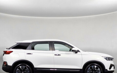 FAW Bestune T77, 2024 год, 1 999 000 рублей, 3 фотография