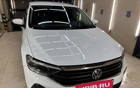 Volkswagen Polo VI (EU Market), 2021 год, 1 350 000 рублей, 1 фотография