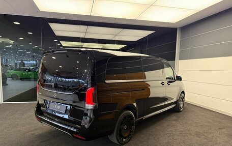 Mercedes-Benz V-Класс, 2024 год, 33 000 000 рублей, 4 фотография