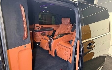 Mercedes-Benz V-Класс, 2024 год, 33 000 000 рублей, 8 фотография