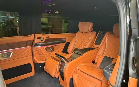 Mercedes-Benz V-Класс, 2024 год, 33 000 000 рублей, 9 фотография