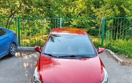 Hyundai Solaris II рестайлинг, 2015 год, 690 000 рублей, 4 фотография