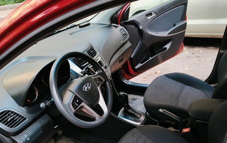 Hyundai Solaris II рестайлинг, 2015 год, 690 000 рублей, 16 фотография