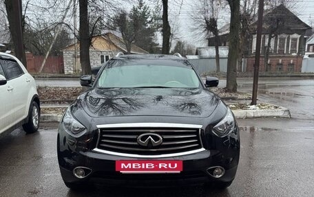 Infiniti FX II, 2013 год, 2 750 000 рублей, 4 фотография