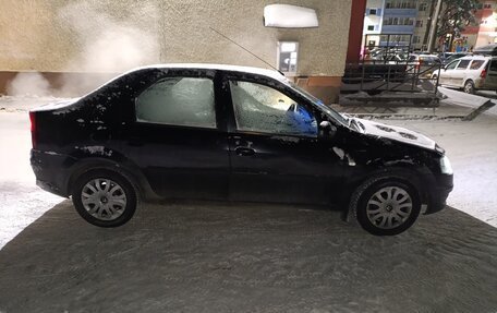 Renault Logan I, 2013 год, 350 000 рублей, 3 фотография