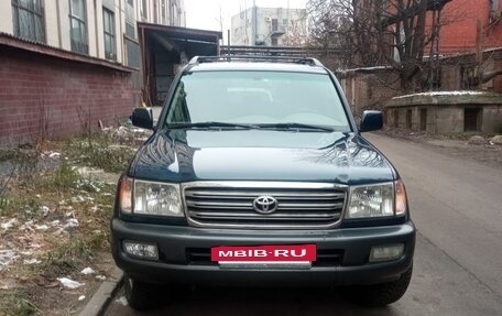 Toyota Land Cruiser 100 рестайлинг 2, 2004 год, 1 650 000 рублей, 6 фотография