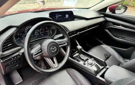 Mazda 3, 2022 год, 1 760 000 рублей, 13 фотография