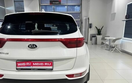 KIA Sportage IV рестайлинг, 2017 год, 1 350 000 рублей, 9 фотография