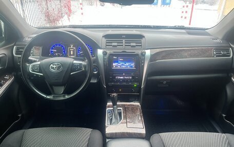 Toyota Camry, 2018 год, 2 299 999 рублей, 9 фотография