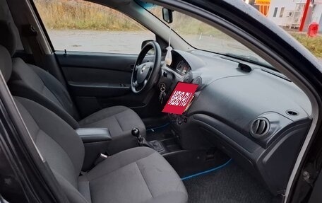 Chevrolet Aveo III, 2010 год, 200 000 рублей, 7 фотография