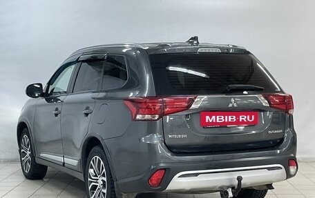 Mitsubishi Outlander III рестайлинг 3, 2017 год, 1 950 000 рублей, 5 фотография