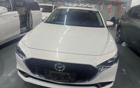 Mazda 3, 2022 год, 1 700 000 рублей, 2 фотография