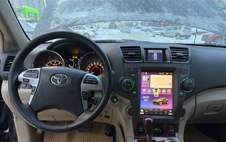 Toyota Highlander III, 2012 год, 1 590 000 рублей, 5 фотография