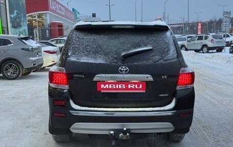 Toyota Highlander III, 2012 год, 1 590 000 рублей, 4 фотография