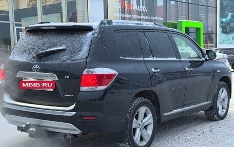 Toyota Highlander III, 2012 год, 1 590 000 рублей, 2 фотография