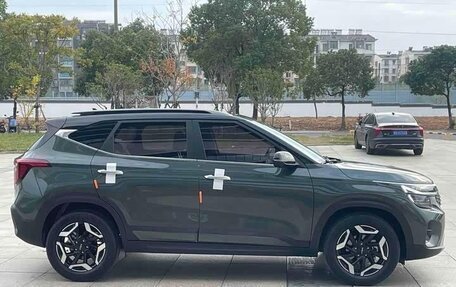 KIA Seltos I, 2023 год, 1 900 000 рублей, 28 фотография