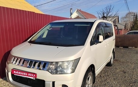 Mitsubishi Delica D:5 I, 2011 год, 800 000 рублей, 13 фотография