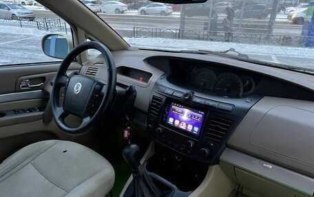 SsangYong Rodius I, 2009 год, 590 000 рублей, 13 фотография