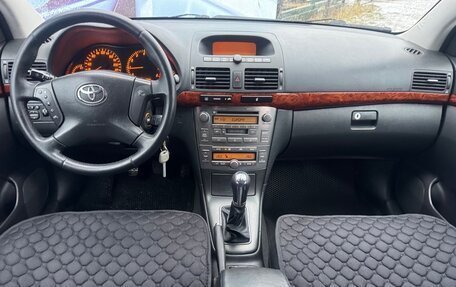Toyota Avensis III рестайлинг, 2006 год, 630 000 рублей, 4 фотография