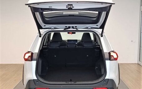 Toyota RAV4, 2025 год, 4 290 000 рублей, 6 фотография