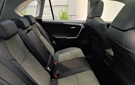 Toyota RAV4, 2025 год, 4 290 000 рублей, 14 фотография