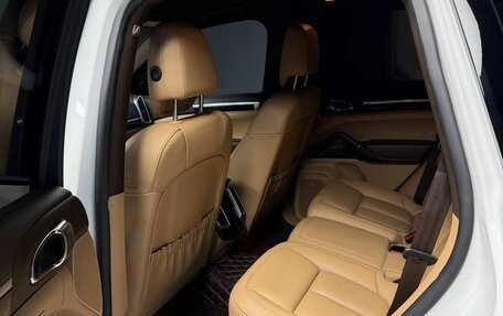 Porsche Cayenne III, 2015 год, 3 290 000 рублей, 12 фотография