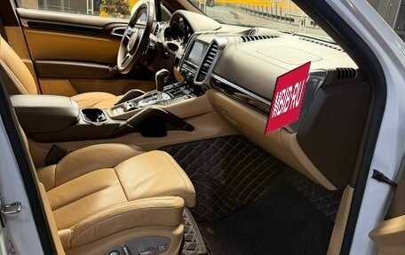 Porsche Cayenne III, 2015 год, 3 290 000 рублей, 14 фотография