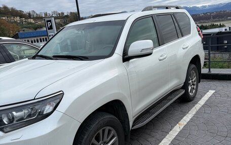 Toyota Land Cruiser Prado 150 рестайлинг 2, 2018 год, 5 950 000 рублей, 3 фотография