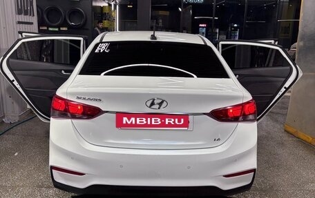 Hyundai Solaris II рестайлинг, 2018 год, 1 590 000 рублей, 5 фотография