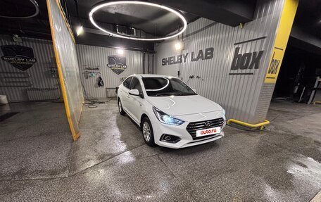 Hyundai Solaris II рестайлинг, 2018 год, 1 590 000 рублей, 8 фотография