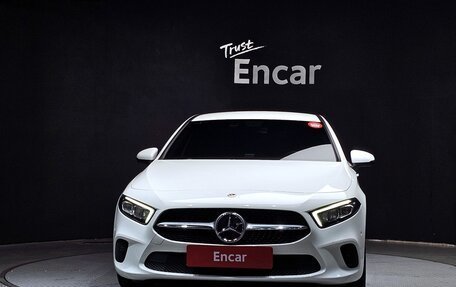 Mercedes-Benz A-Класс, 2021 год, 2 460 000 рублей, 3 фотография