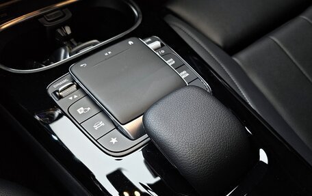 Mercedes-Benz A-Класс, 2021 год, 2 460 000 рублей, 10 фотография