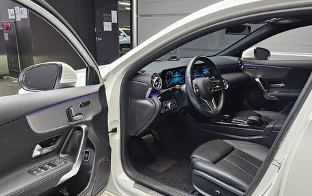 Mercedes-Benz A-Класс, 2021 год, 2 460 000 рублей, 17 фотография