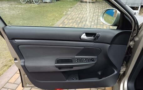 Volkswagen Jetta VI, 2006 год, 799 000 рублей, 9 фотография