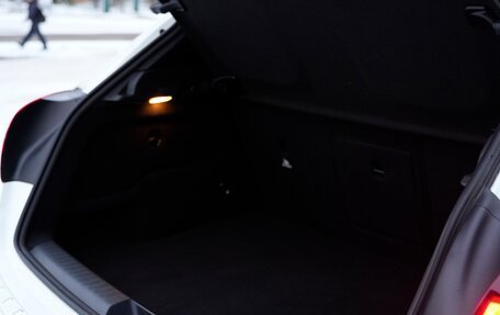 Mercedes-Benz GLA, 2019 год, 3 200 000 рублей, 23 фотография