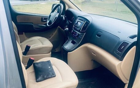 Hyundai H-1 II рестайлинг, 2020 год, 2 500 000 рублей, 17 фотография