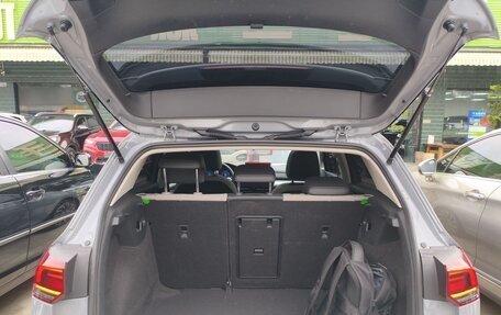 Volkswagen Golf VIII, 2022 год, 2 090 000 рублей, 14 фотография